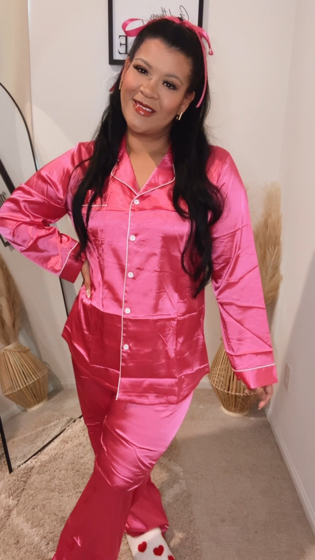 Love my PINK Silk Valentine’s Day pajamas! 

#LTKmidsize #LTKVideo #LTKMostLoved