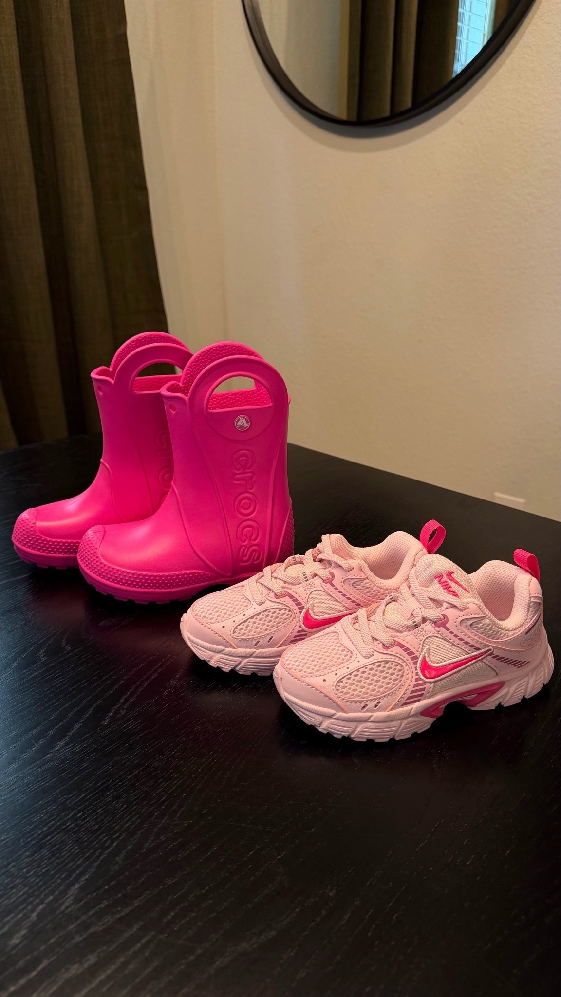 Back to school shoe sales!👟🩷🛍️

#LTKSaleAlert #LTKKids #LTKmomlife