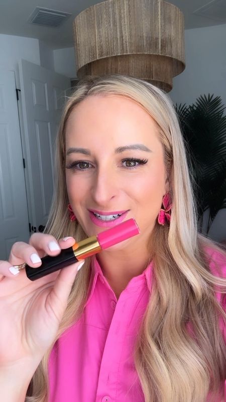 The BEST color stay lip color!! 5 hours of eating, drinking, & chatting and it’s still on!! 💋 

Wearing the color Shocking Pink🩷



#LTKbeauty