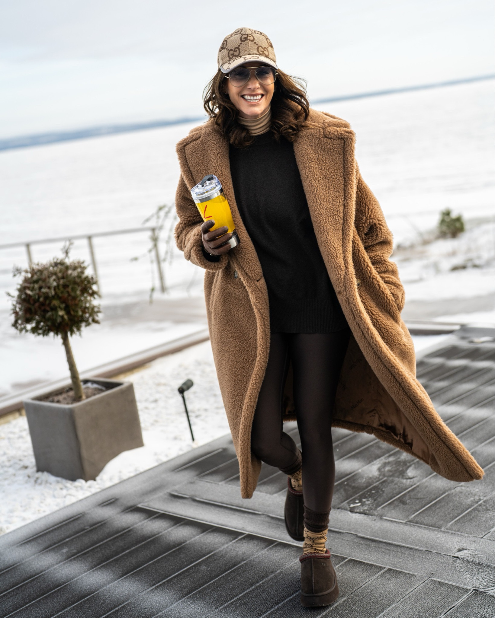 Brown leggings and teddy coat 🤎

#LTKfitness #LTKeurope #LTKwinter