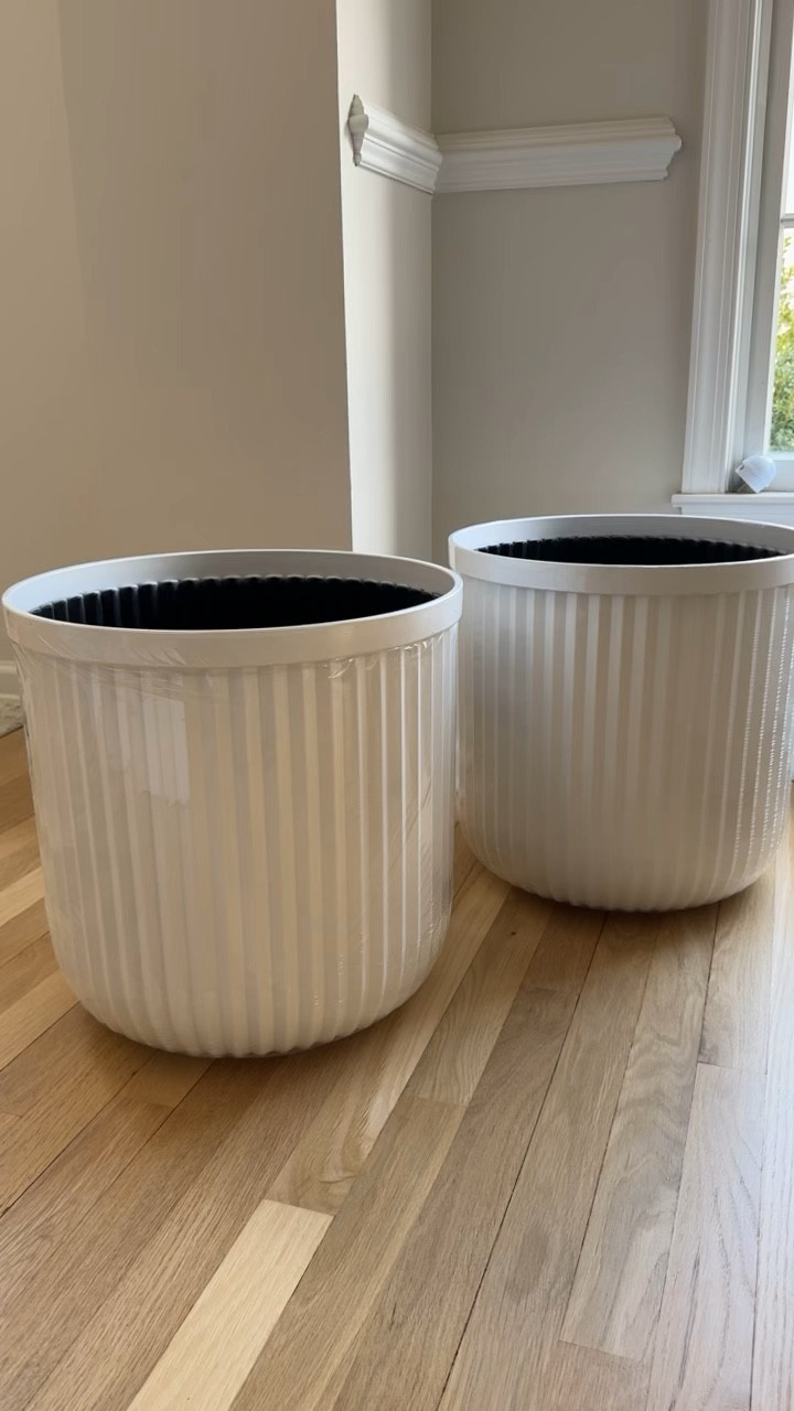 Planters 
Front entry way 


#LTKfindsunder50 #LTKhome