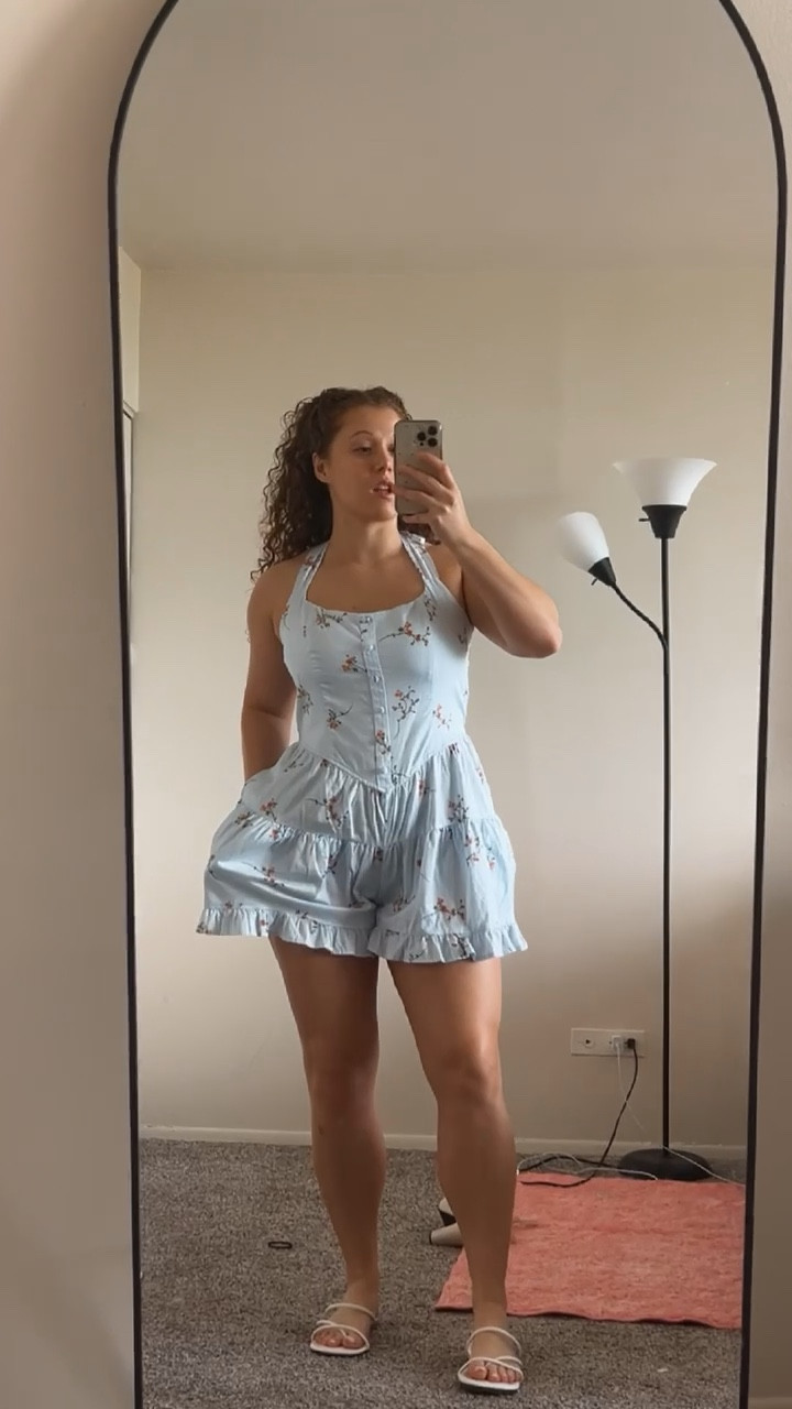 I am OBSESSED with this romper! And it has pockets! Perfect for summer ☀️🕶️

#LTKFindsUnder50 #LTKSeasonal #LTKVideo