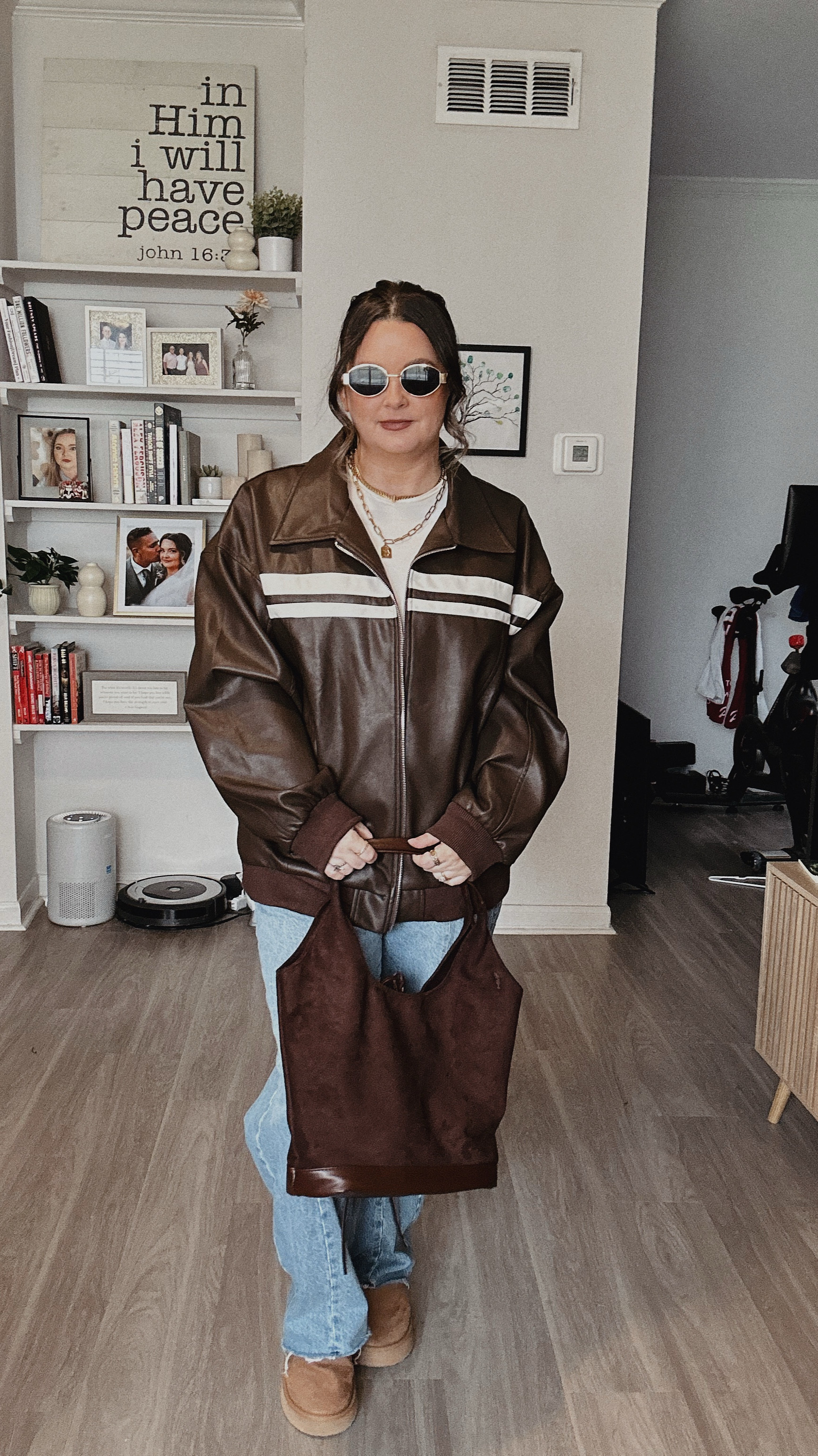 I LOVE this jacket from Princess Polly.




#LTKStyleTip #LTKBeauty #LTKFindsUnder100