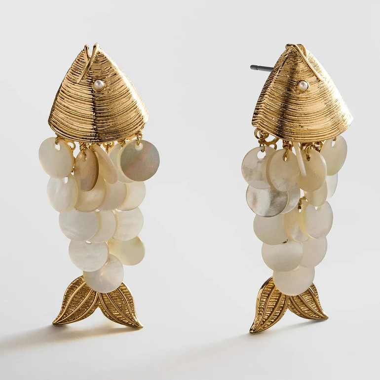 Ripple Effect Fish Earrings - Gold/Pearl | BaubleBar