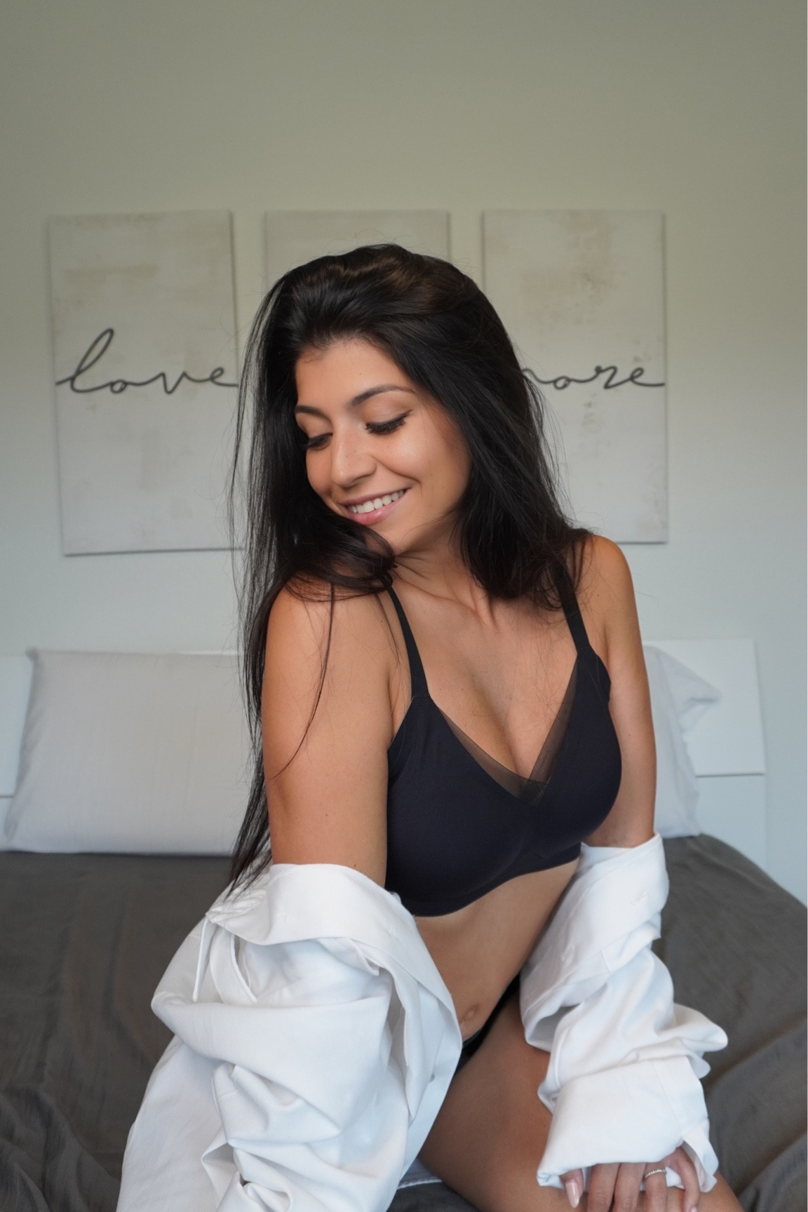 Cozy Days are my Favorites 💕

This Bra from Honeylove it’s so comfortable that I would wear it all day long! 
I also linked other styles and items available on the same website.

Enjoy!! ✨

#shapewear #bra #blackbra #lingerie #black #cozy #honeylove #wonderbra #underwear #boudoir #elegantlingerie #petite #comfywear

#LTKmidsize #LTKplussize #LTKfitness