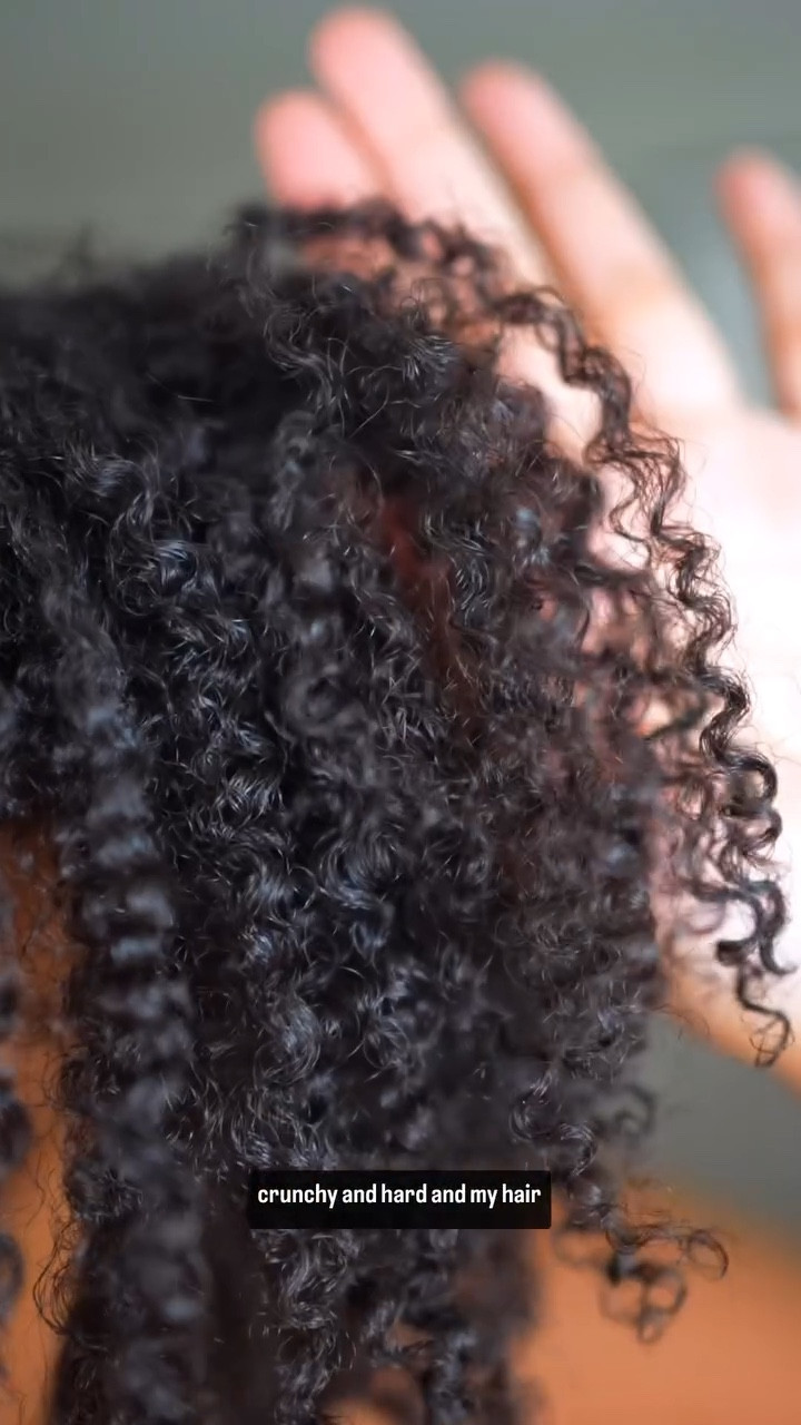 When I saw @mzbiancarenee results using Fenty Hair Home Curl & Pattern Beauty Curl Mousse, intrigued is an understatement 👀 I mean my sis’ hair looked AMAZING!! ✨

However, I know my hair and she needs a gel for a good wash & go so we swapped out the Home Curl for The Jelly Type! Was it a good decision?