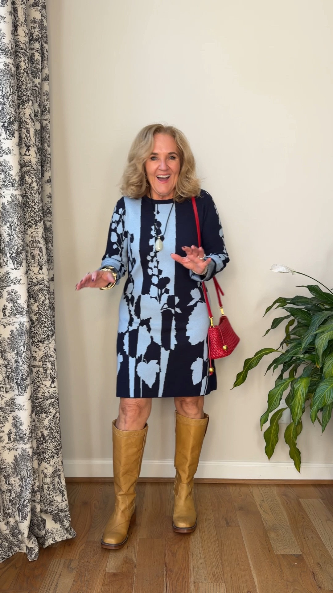 Dress size medium super soft for fall 
Boots are iconic! True to size