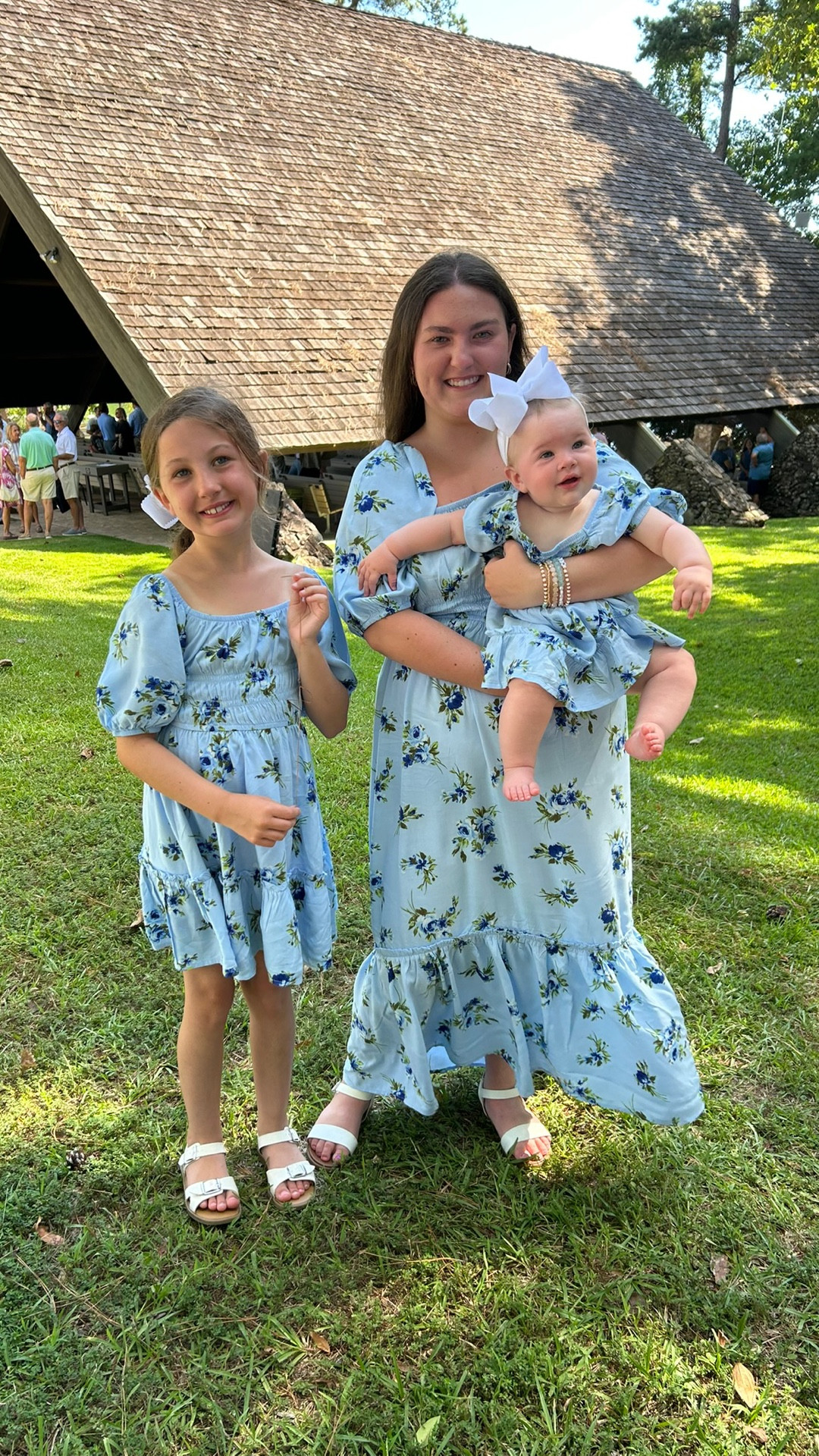 What did y’all take to church with you this morning?⛪️ #churchesofinstagram #jesusisking 

#LTKSeasonal #LTKFindsUnder50 #LTKFamily