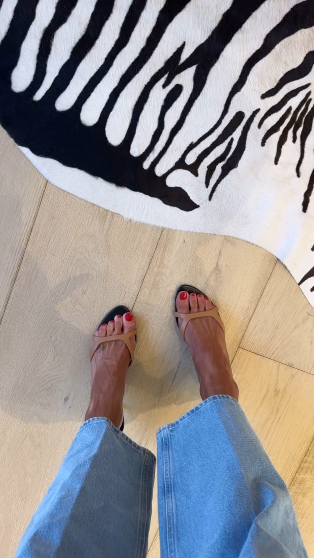 You will reach for these over and over again! Just restocked! Size up 1/2 a size 