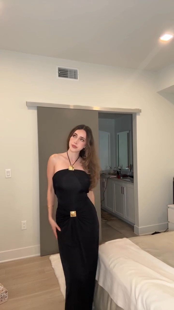 Gorgeous black maxi dress 🫶🏻

#LTKootd #LTKgrwm