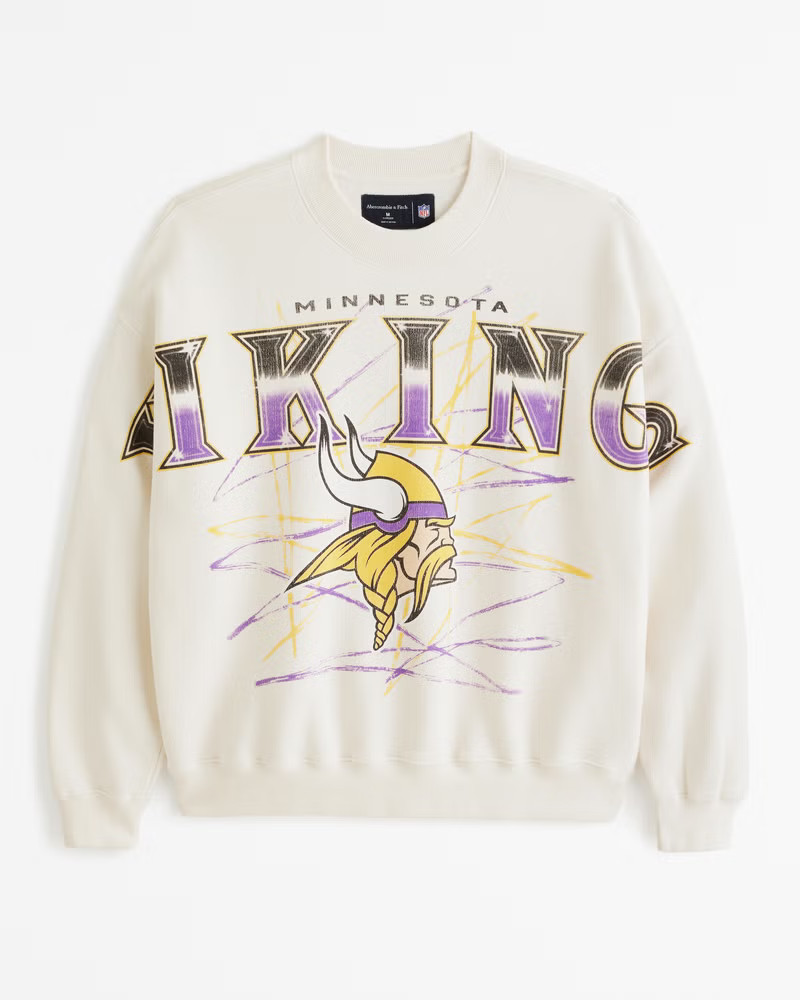 Abercrombie & Fitch Men's Minnesota Vikings Graphic Crew Sweatshirt in Off White - Size XXL | Abercrombie & Fitch (US)