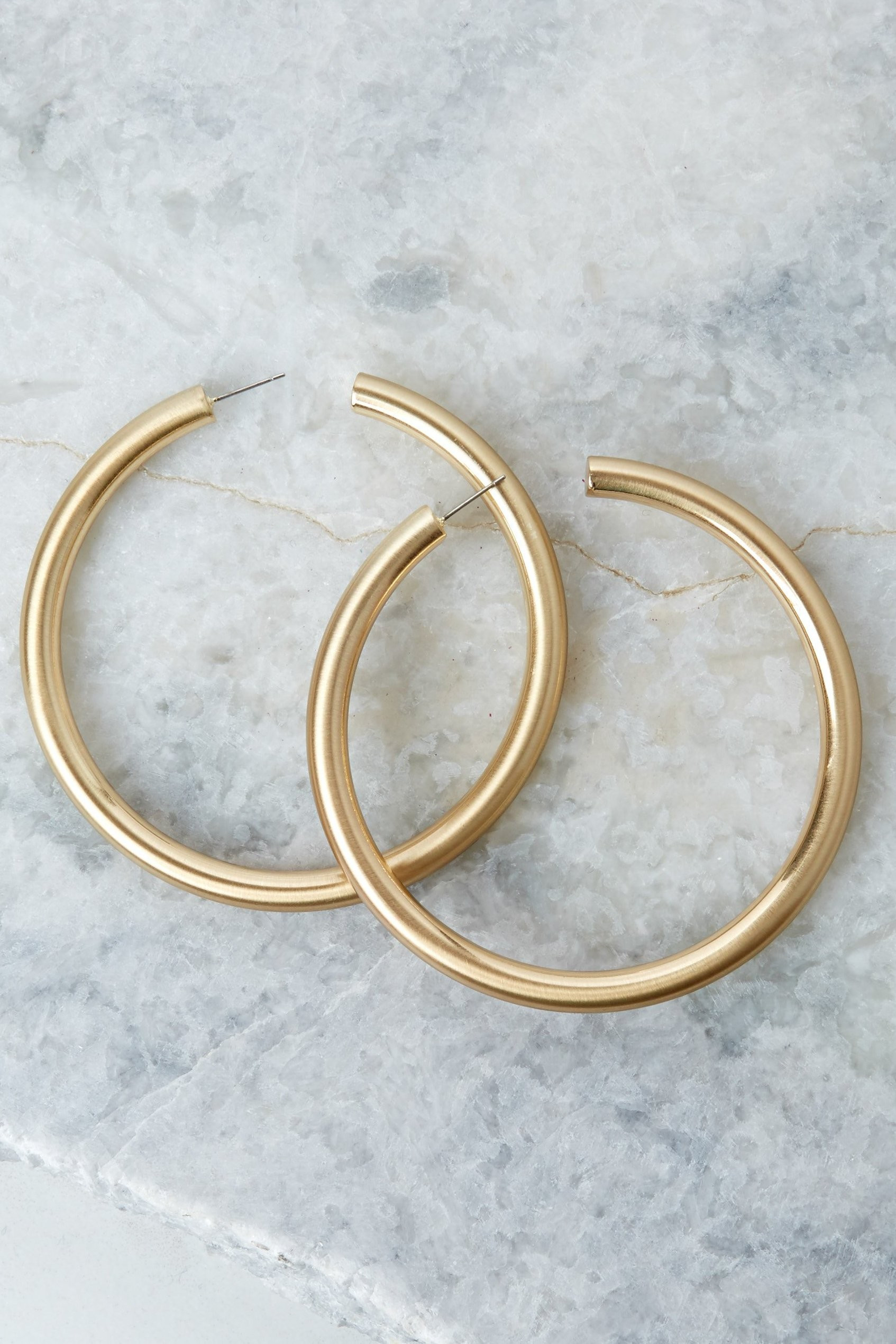 Nineties Babe Gold Hoop Earrings | Red Dress 