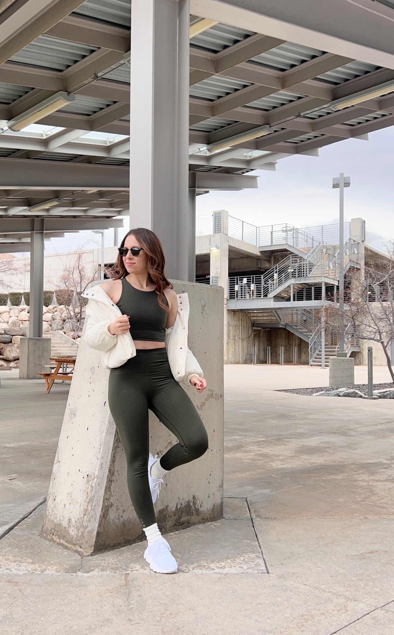 Favorite workout set, puffer coat, +white shoes for heading to the gym this winter! ❄️ 💪🏻

#LTKfitnessgoals #LTKootd #LTKActive