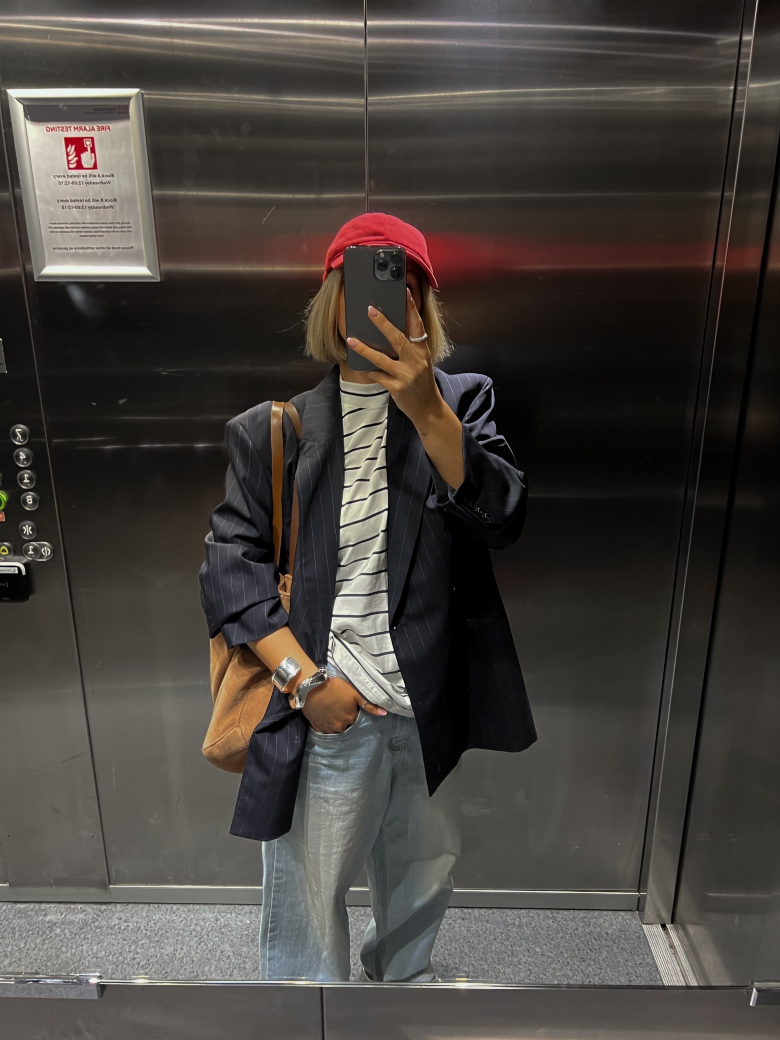 Spring is calling 
Jeans are Source Unknown so can’t tag.
Blazer is exact Cos linked.
T shirt is exact Cos linked. 

#LTKeurope #LTKstyletip #LTKspring