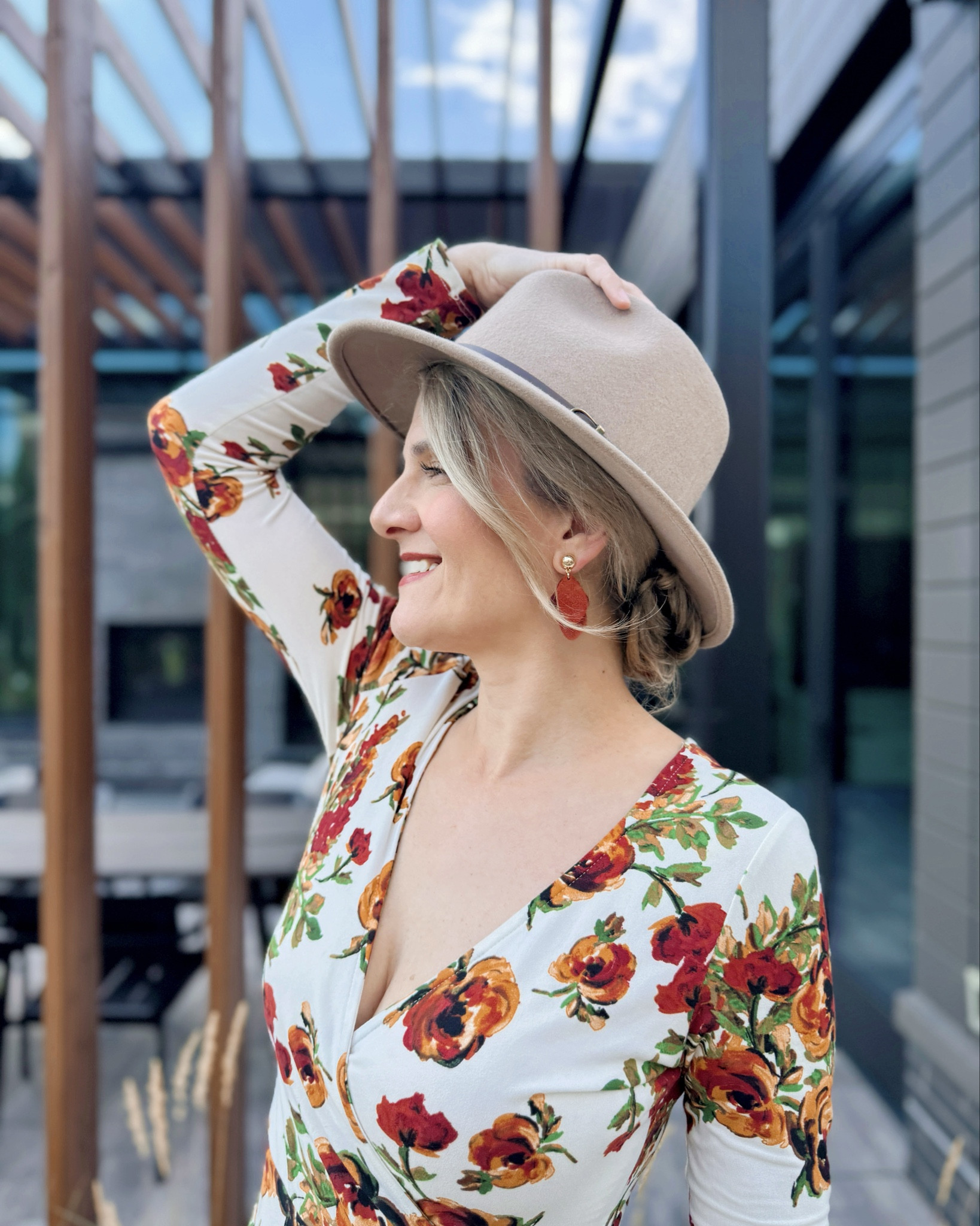 Fall styling, but make it light ✨ These @nickelandsuede Weston earrings are my pick of the season — statement-making yet so easy to wear. (Swipe to see how they move 🙌)
Also linking the other fall styles I  — they’re all just as good! Find them in my LTK shop 💛
#ad @shop.ltk #nickelandsuede #liketkit


#ad 

#LTKSeasonal #LTKWorkwear #LTKFindsUnder50