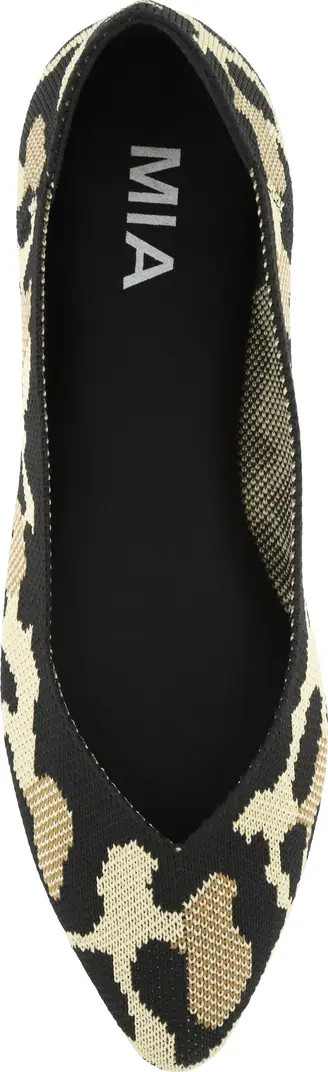 Kerri Pointed Toe Flat (Women) | Nordstrom Rack