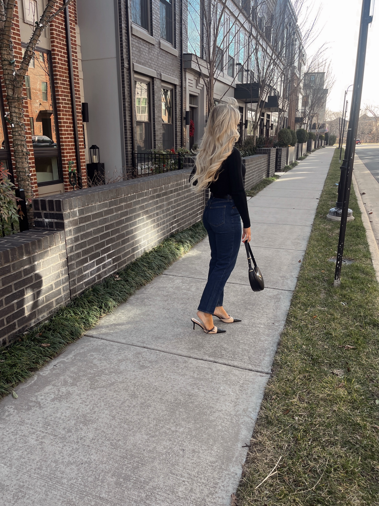 These jeans are perfect for the 🍑 they are lifting and ultra flattering. 

#LTKSaleAlert #LTKSeasonal #LTKStyleTip