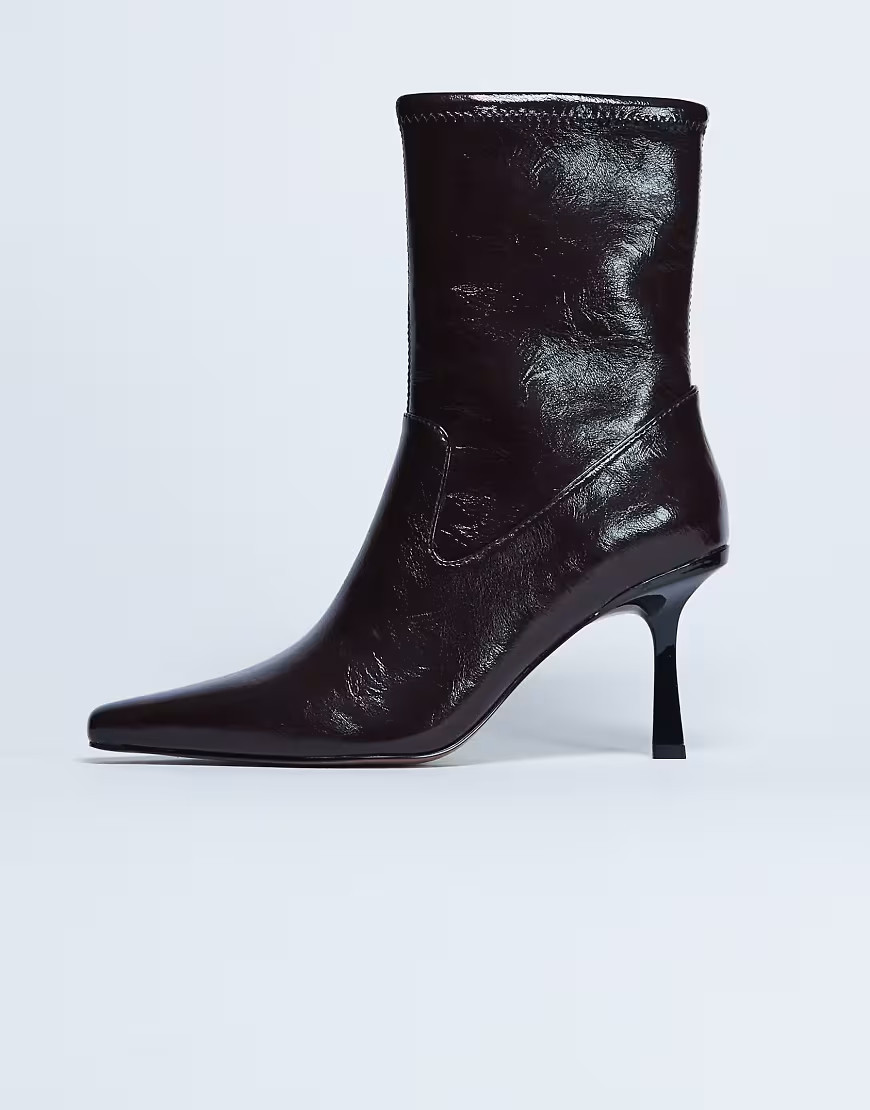 Topshop Noah point toe boot in chocolate-Brown | Topshop