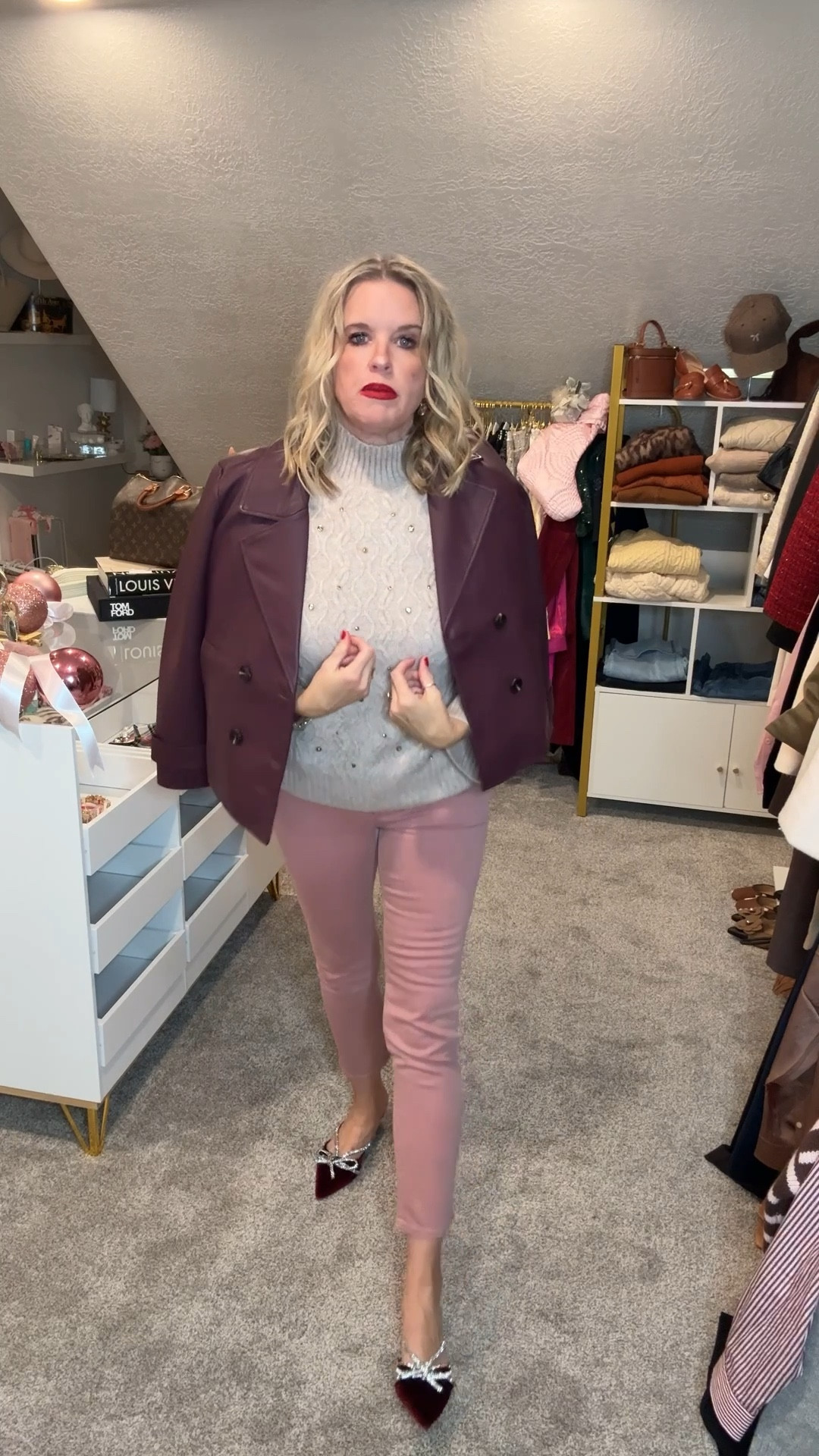 Holiday outfit inspo 

Fun Color combo for the Holidays🌲

Burgundy, pink and cream

Burgundy faux leather cropped trench coat, by Chicos fits tts in the 0

Chico sweater with mocha colored jewelry on it, so soft and has a bell sleeve. Tts in the 0

Pink girlfriend slim straight leg jeans  tts in the 0

Chicos mocha rectangle drop earrings 

Burgundy velvet and bling pointed toe flats 


#LTKOver40 #LTKHoliday #LTKSaleAlert