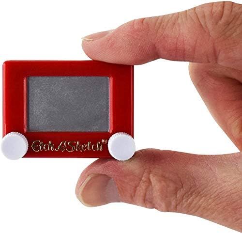 World's Smallest Etch a Sketch Red | Amazon (US)