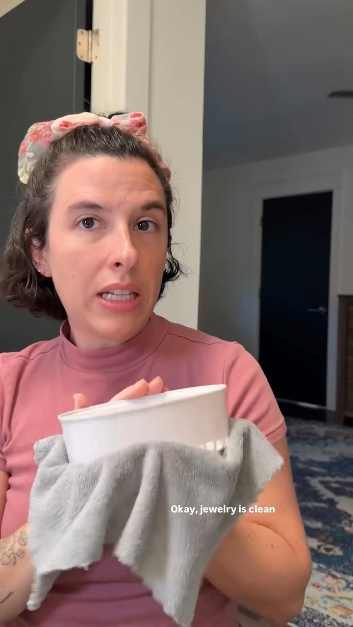 New Pandora charm means it’s time to clean the jewelry!!! @theofficialpandora 

#asmrsounds #charmbracelets #pandorajewelry #asmrvideo #asmrcleaning

#LTKBeauty #LTKValentine