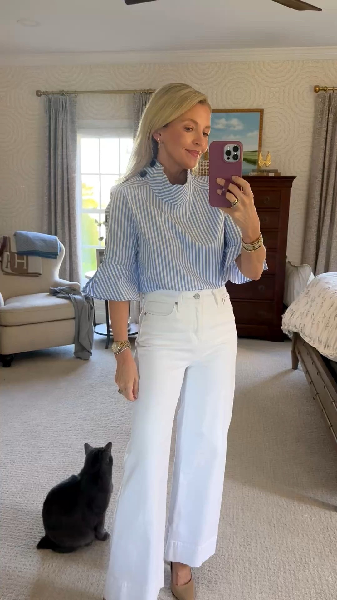 Wearing a 25 in the denim and an XS/0 in the top