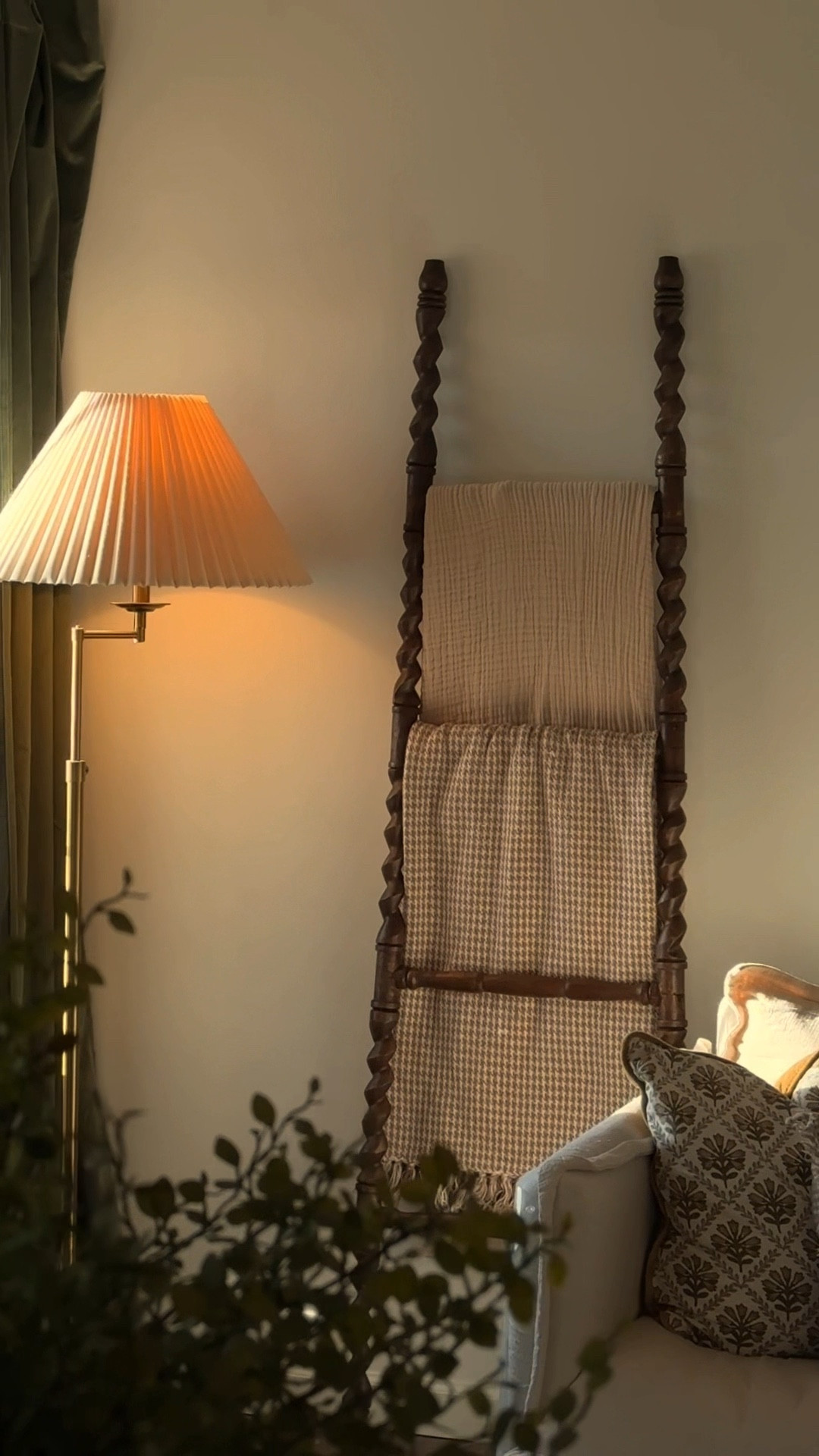 Blanket ladders never did it for me until this beauty came along 🪜🌼🫶🏼

#homedecor #interiordesign #cozyhome #cozyhomedecor #homedecorideas #blanketladder #cottagecore #cottagecoreaesthetic #homedecoration #homeinspoaesthetic #cozyathome #homedecorhacks #blanketstorage 

#LTKHome #LTKOver40 #LTKFindsUnder50