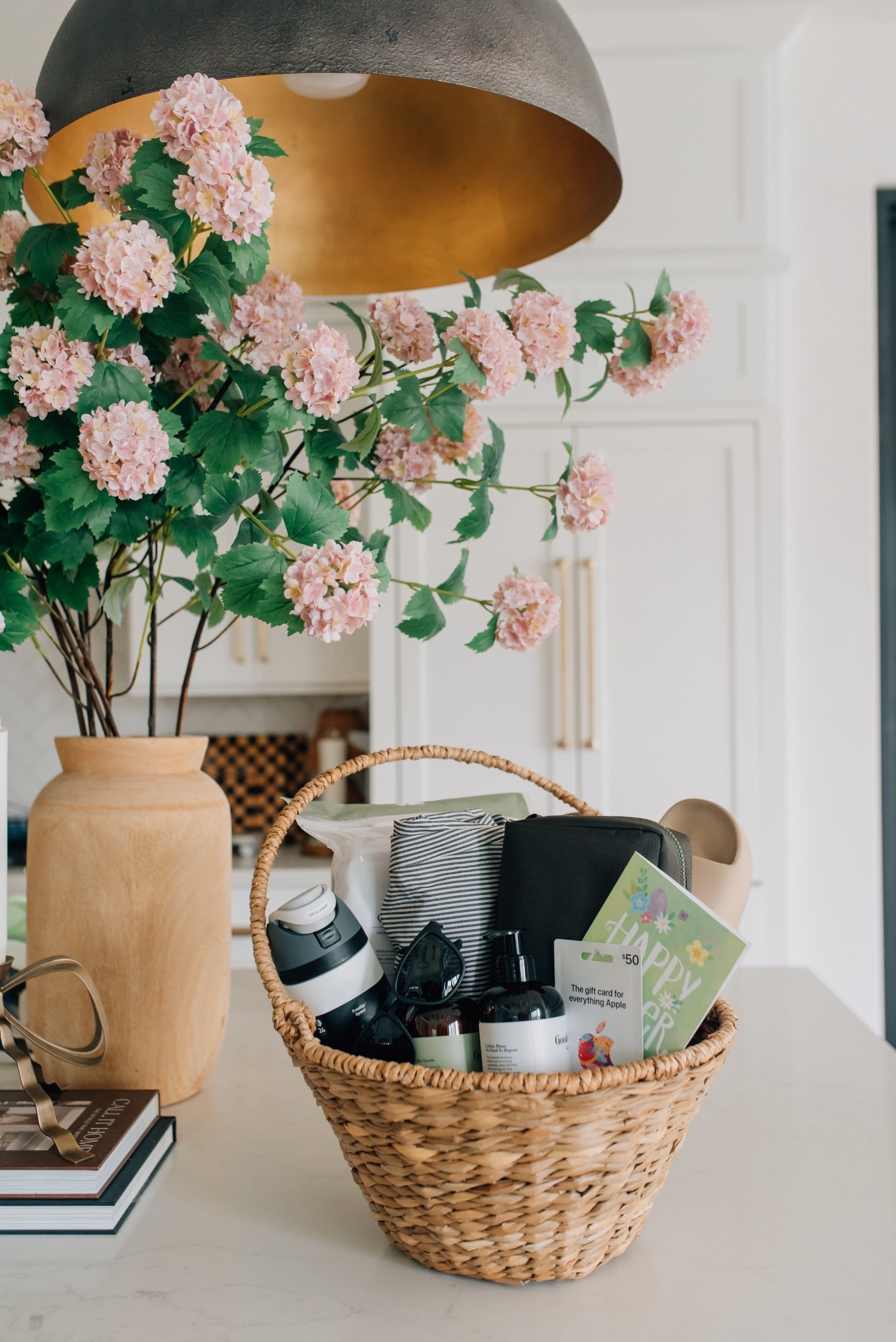 #AD Easter gift idea for Dad! Apple Gift Cards that you can load up with the amount you want and he can use it towards music, apps, products, and more! @target #targetpartner #Target #EasterGifting #DadLife @shop.ltk #liketkit 