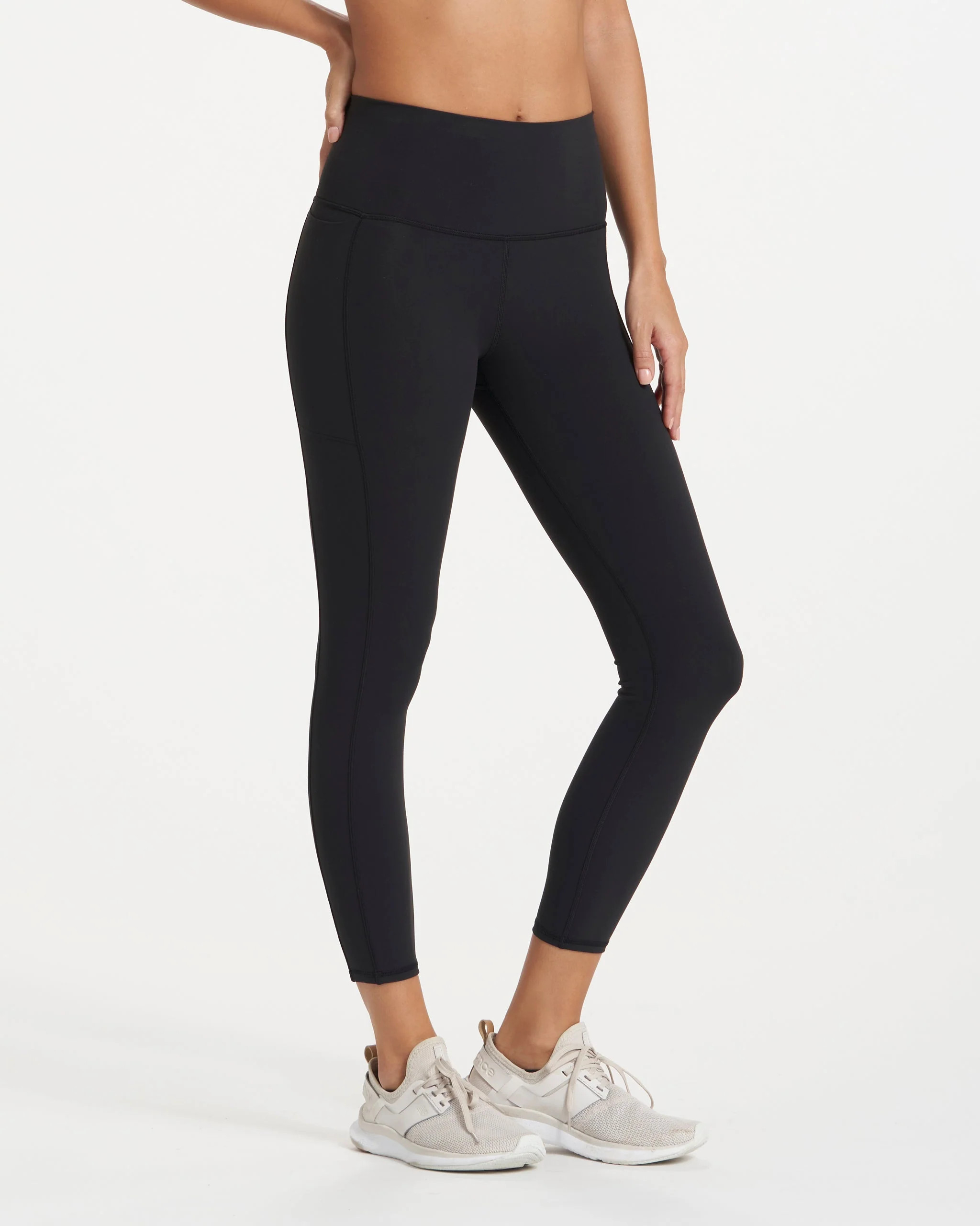 Studio Pocket Legging Short | Black Petite Leggings | Vuori | Vuori Clothing (US & Canada)