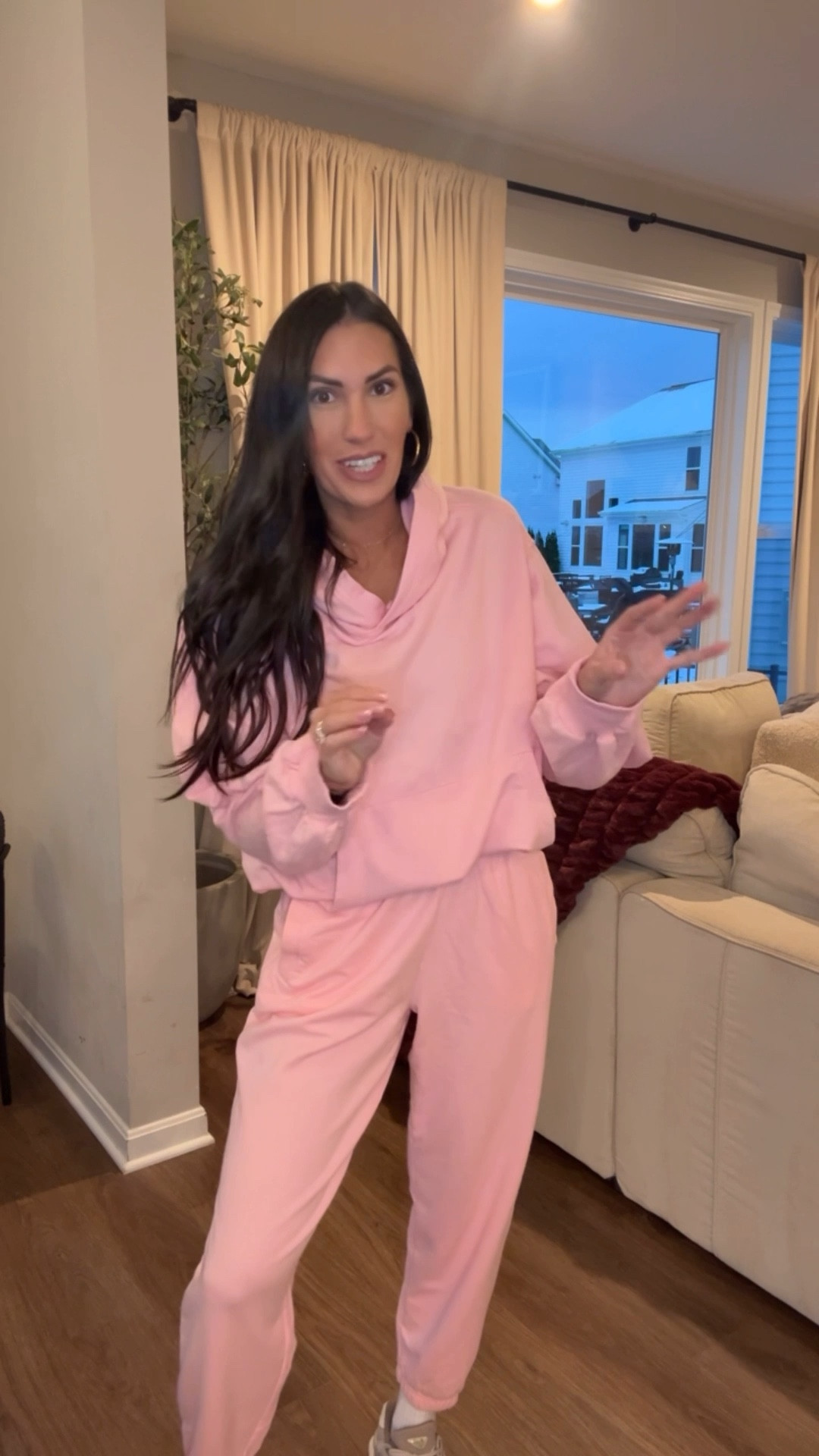 Loveeeee this matching set 
Small in top and bottoms 
New balances 9060 mushroom / arid stone 


#LTKmomlife #LTKStyleTip #LTKTall