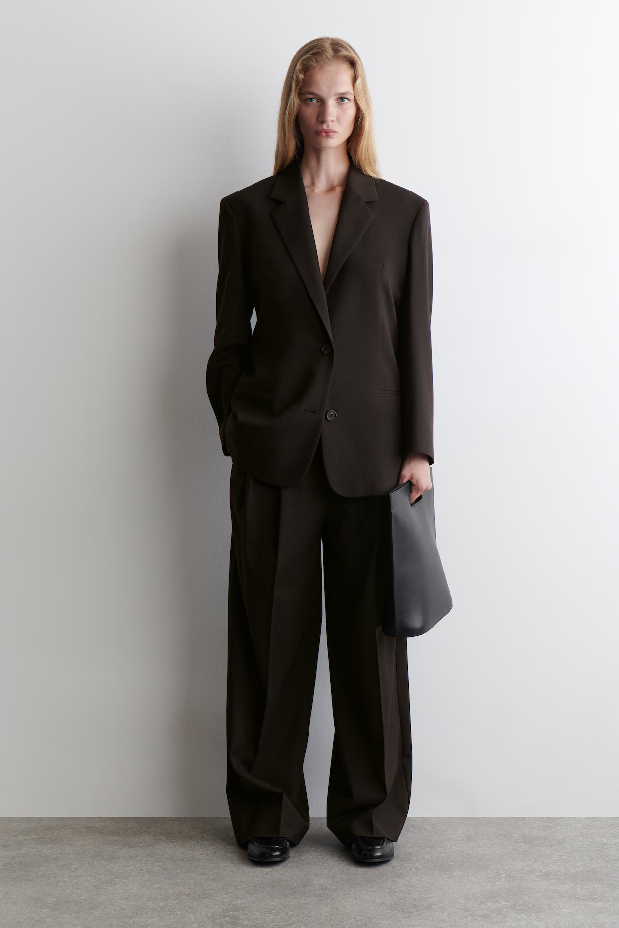 LOCKERE HOSE AUS TWILL MIT WEITEM BEIN | H&M (DE, AT, CH, NL, FI)