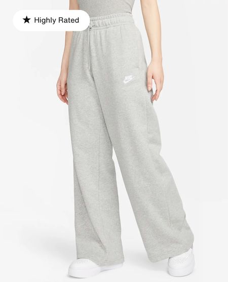 Nike comfy & cozy sweatpants 🎁

#LTKCyberWeek #LTKGiftGuide #LTKsalealert