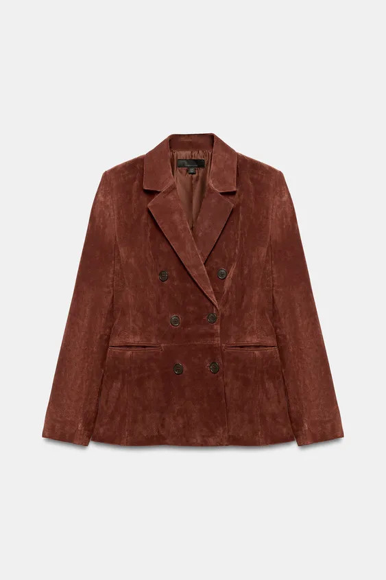 Model height: 183 cmBlazer crafted from 100% leather. Featuring a regular collar, long sleeves wi... | Zara UK