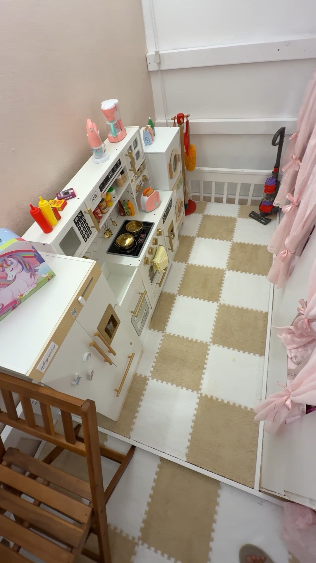 #ad This has been one of the most loved spaces in our home, the inside of the bunk bed playhouse! I transformed it into a cozy world of pretend: with a play fridge, toy groceries, mini appliances, and the sweetest tea party setup.

These kitchen toys, all from @target, are perfect for:
✔️ Holiday gifts
✔️ Pretend play setups
✔️ Indoor playroom inspiration
✔️ Bunk bed transformation ideas

I’ve linked everything here so you can shop directly:
🛍️ pretend food, mini toaster, coffee maker, tea set + more

💡 Great for creating screen-free, imagination-filled moments for kids of all ages

#liketkit  #TargetPartner #TargetFinds #Target #Toys @target 