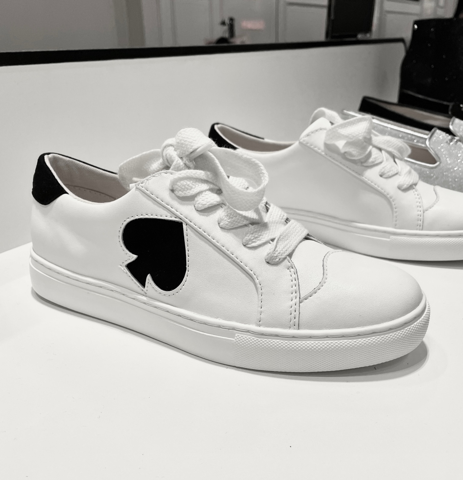 #katespade #sneakers #classic #chicsneakers #katespadeshoes #sale #spade #trendy #ontrend #giftsforher #timeless

#LTKHoliday #LTKshoecrush #LTKGiftGuide