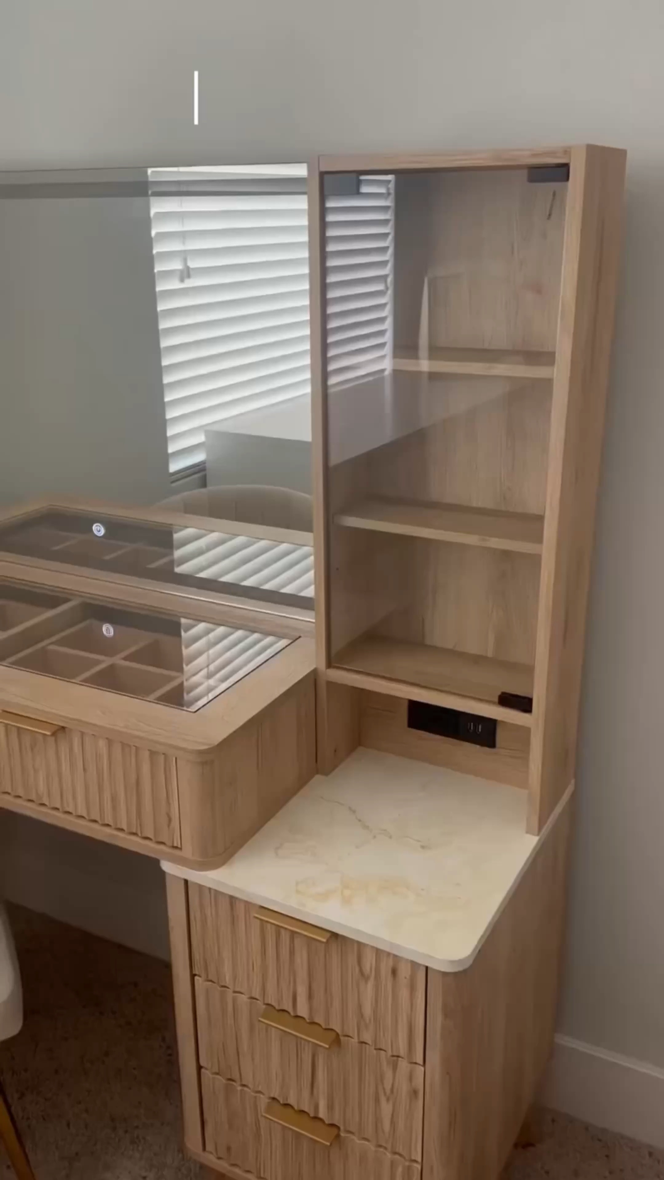 My new makeup vanity from Amazon 

#LTKbeauty #LTKstyletip #LTKU