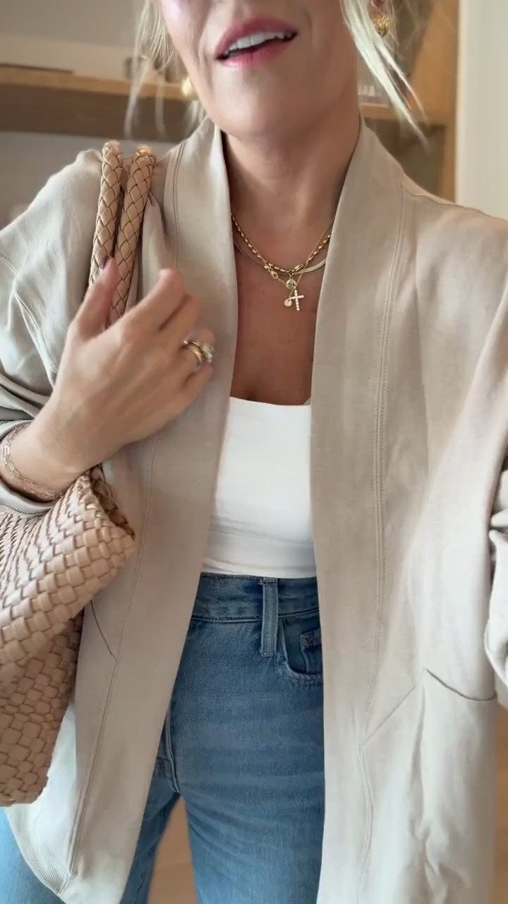 This sweatshirt cardigan is the best to throw on top of any outfit! 

#LTKgrwm #LTKmomlife #LTKootd