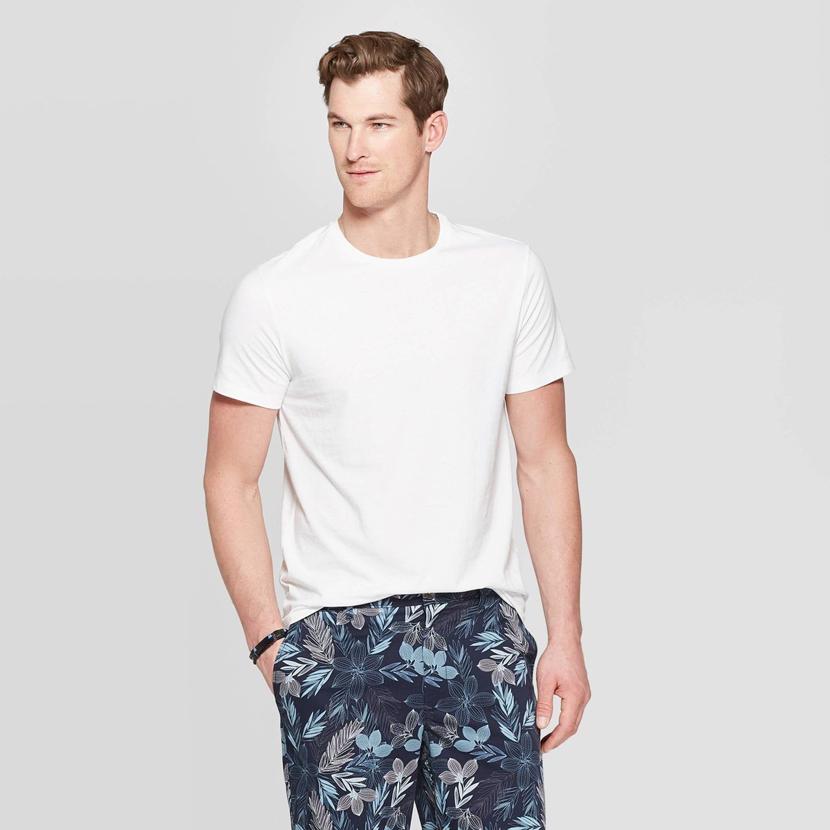 Men's Casual Fit Every Wear Short Sleeve T-Shirt – Goodfellow & Co™ | Target