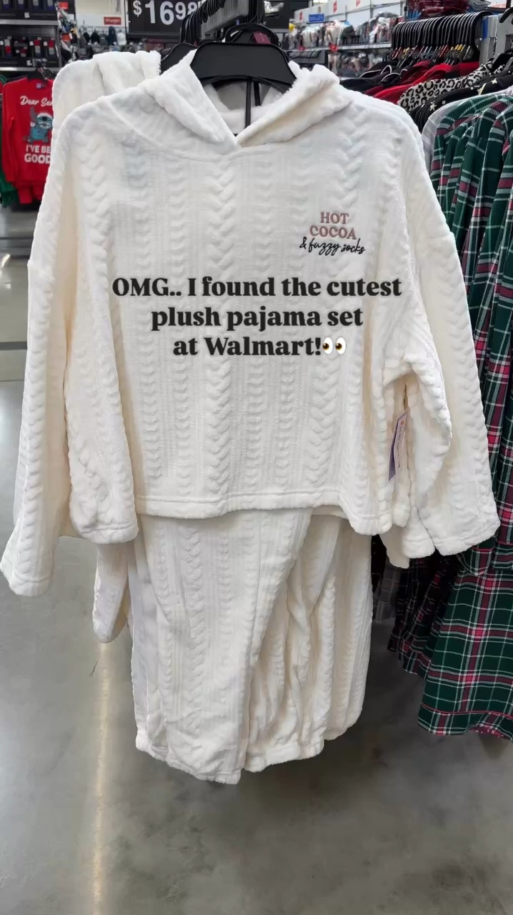 Joyspun Women’s Plush Pajama Set!  Hot Cocoa and fuzzy socks  is me in a nutshell during the holidays! LOL Anyone else !? 😂Comes in sizes  XS to 3XL & more colors online! 🩷

#LTKVideo #LTKStyleTip #LTKFindsUnder50