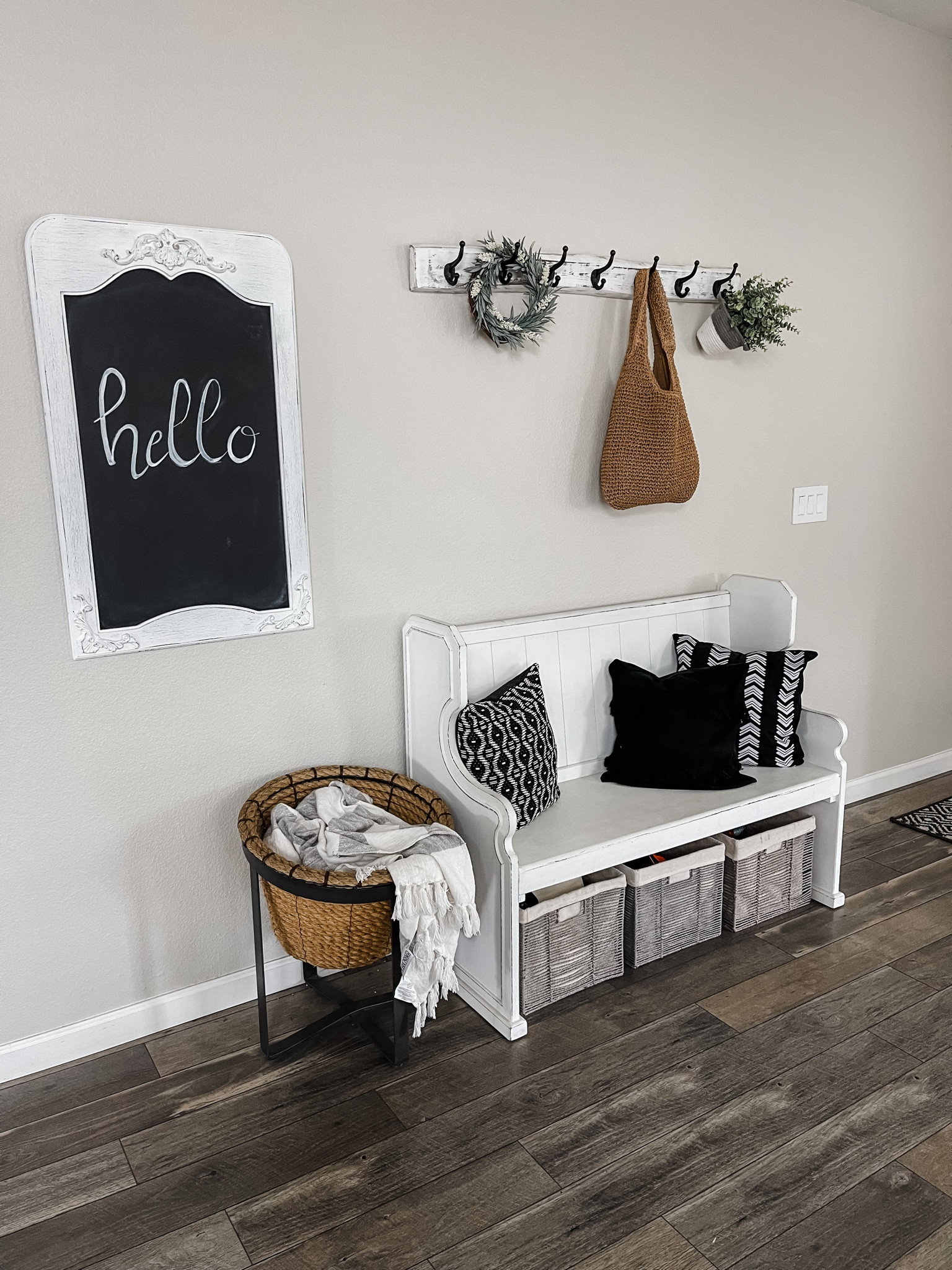 Front entryway


#LTKhome