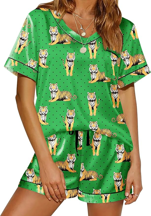 Ekouaer Silk Pajamas for Women Satin Pajama Set 2 Piece Short Sleeve Pjs Sets Soft Summer Sleepwe... | Amazon (US)