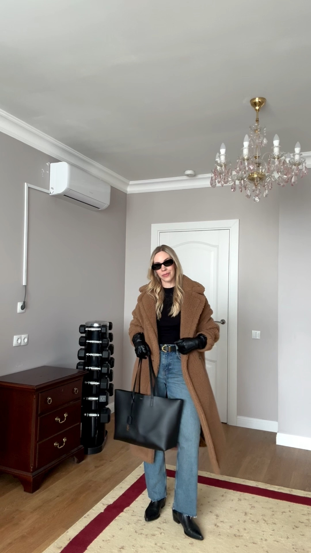 Teddy coat, ootd, @Zara straight leg jeans, minimal style, CBK style, Saint Laurent tote bag

#LTKSeasonal #LTKOver40 #LTKootd