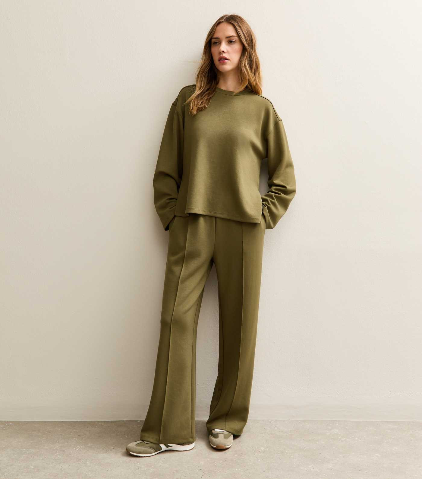 Khaki Premium Front Seam Wide Leg Jogger | New Look | New Look (UK)