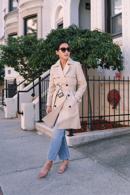 50% off J.Crew with code SHOPEARLY // surprised to see their Icon trench on such a good sale! It’s a crisp/medium weight trench in a material that feels semi water resistant. Tailored fit throughout the shoulders and more straight cut throughout torso. Knee length with removable hood!

•J.Crew icon trench size 00 petite
•Slim boyfriend jeans 24 petite (runs big in the waist)
•J.Crew Sunglasses

#petite

#LTKsalealert #LTKHoliday #LTKstyletip