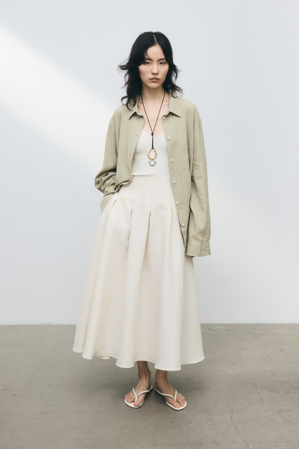 Linen-blend shirt | H&M (UK, MY, IN, SG, PH, TW, HK)