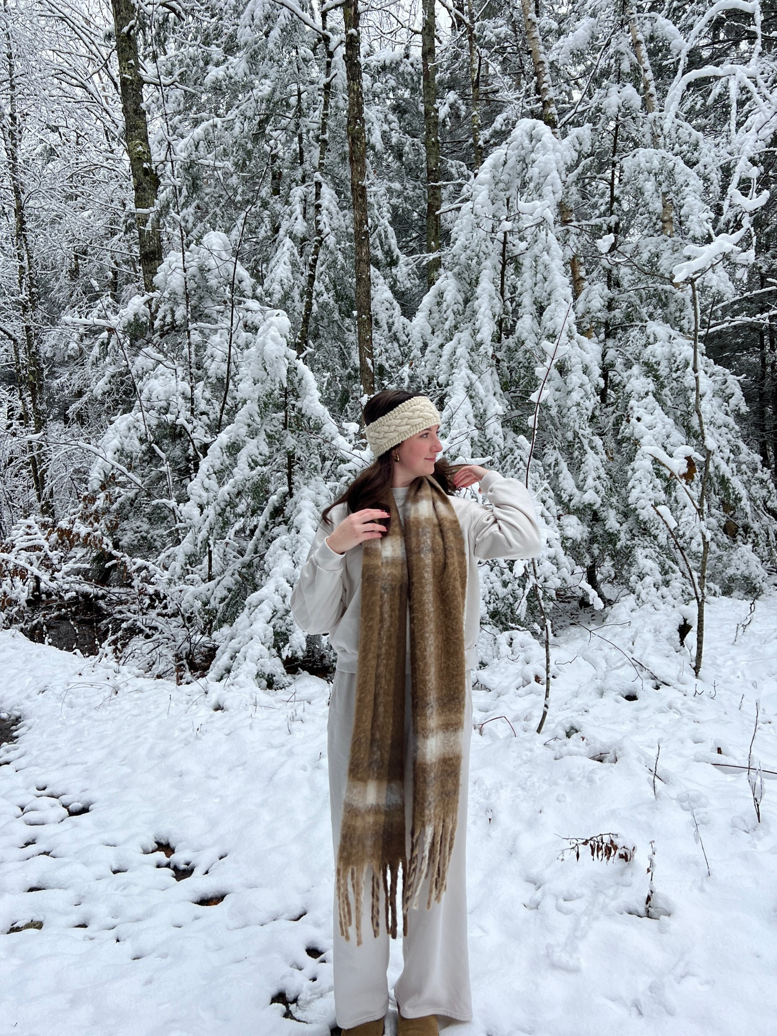 Snowy winter outfit with matching cream lounge set, and an oversized scarf 

#LTKSeasonal