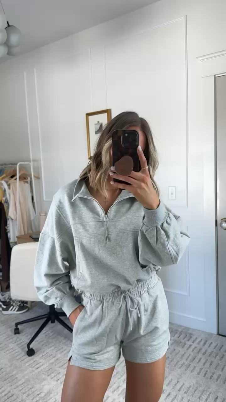 drawstring shorts with pockets! paired with a quarter zip for a comfy work at home day! 

 

#LTKWatchNow #LTKSeasonal #LTKActive