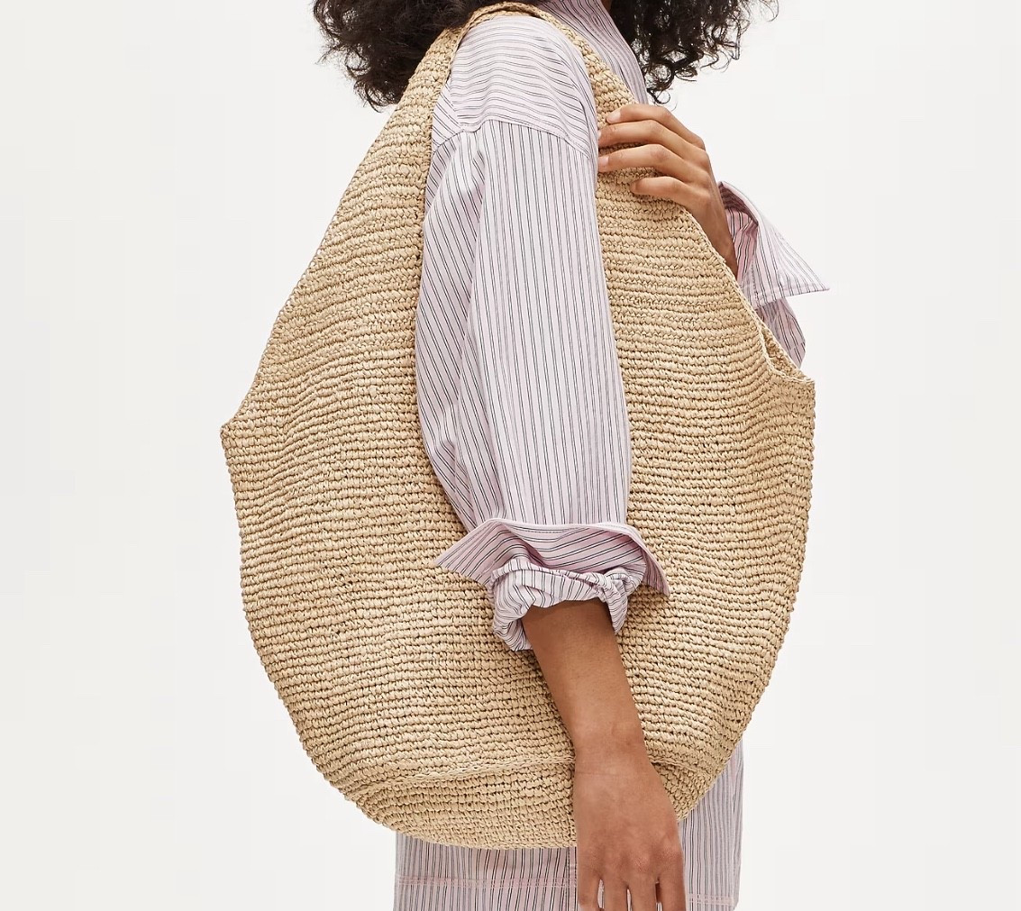 Beach totes!!!

#LTKFestival #LTKdayinmylife #LTKfitnessgoals