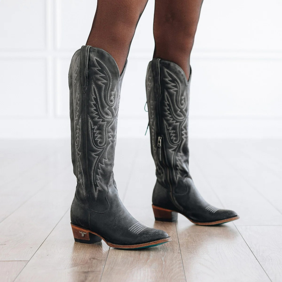 Monica - Distressed Jet Black | Lane Boots