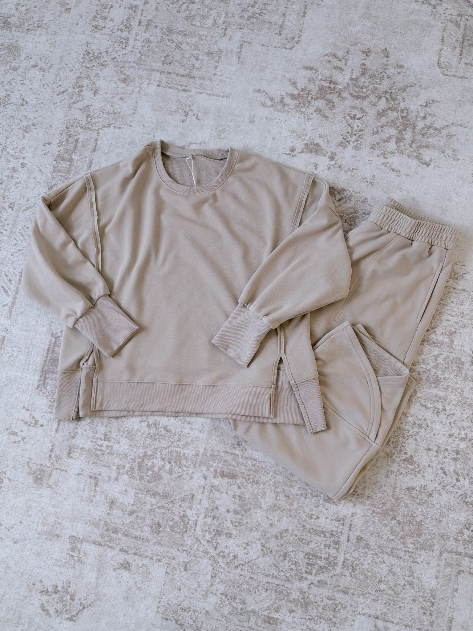 FP vibes for way less! love the fit of this oversized top and barrel leg sweats! 

 #LTKootd #LTKmomlife #LTKMidsize